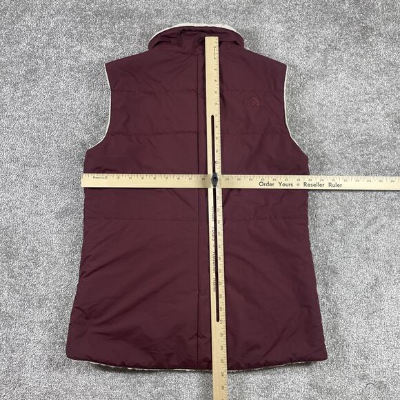 North Face Vest Womens Small Reversible Puffer Sherpa Zip Up Wine Purple - Picture 15 of 16
